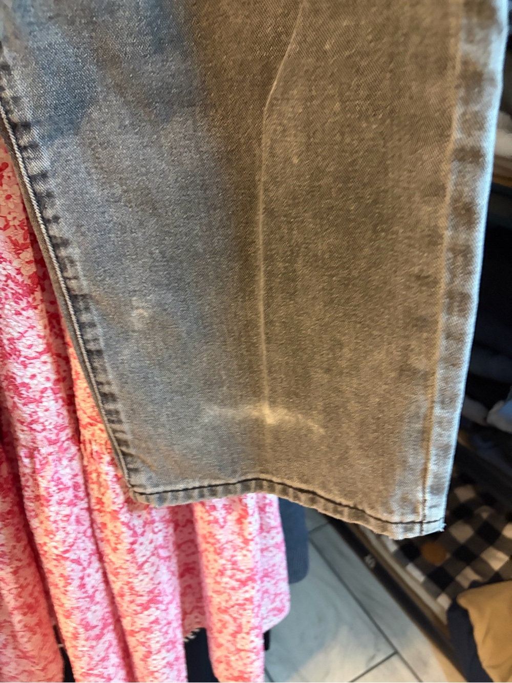 Wide-Leg Women's Jeans in Washed Gray - Picture 2 of 6